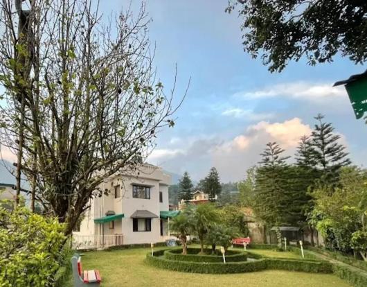 Alinda House Naukuchiatal By The Ghaur Hotel Bhīm Tāl Екстериор снимка