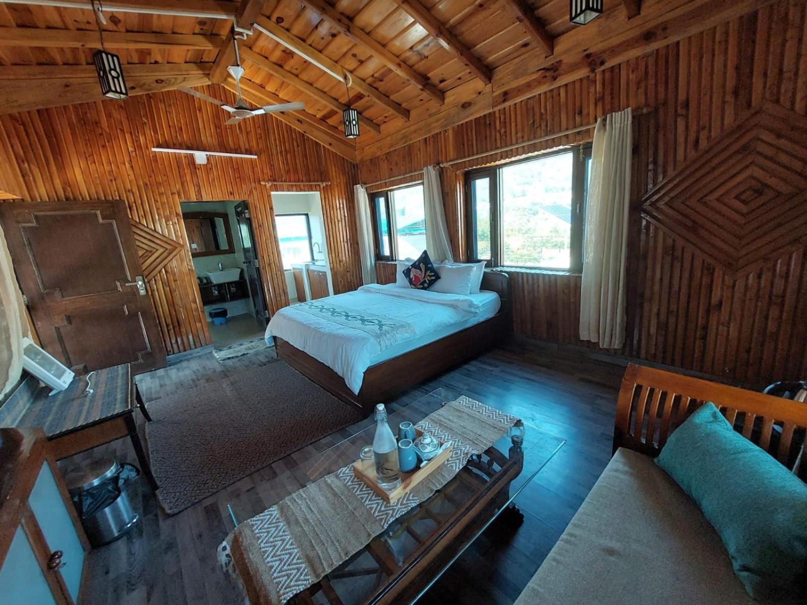 Alinda House Naukuchiatal By The Ghaur Hotel Bhīm Tāl Екстериор снимка